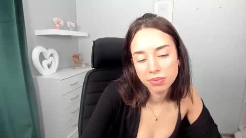 Snapshot of adelesolo chatting on 02/27/26, 06:46 Adele online show from 02/27/26, 06:46