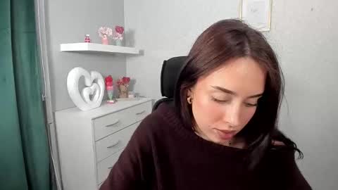 Adele online show from 03/27/26, 08:26