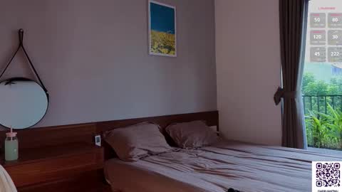 Snapshot of adelia_ntmu chatting on 10/08/25, 12:08 Adelia online show from 10/08/25, 12:08