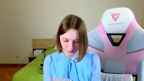 Adelina online show from 02/22/26, 09:30