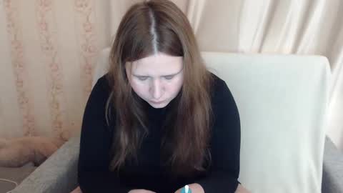 adelinalawson online show from 12/19/24, 10:02