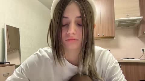 Anna online show from 12/17/25, 07:03