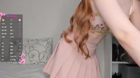 adelins_peach online show from 12/20/25, 10:44