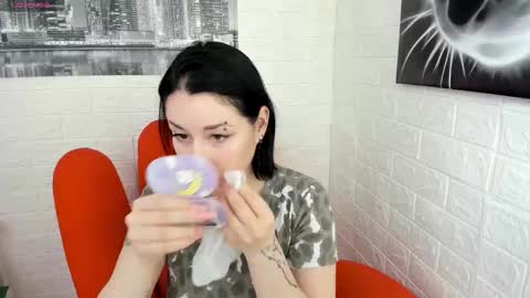 Adel online show from 02/21/25, 08:18