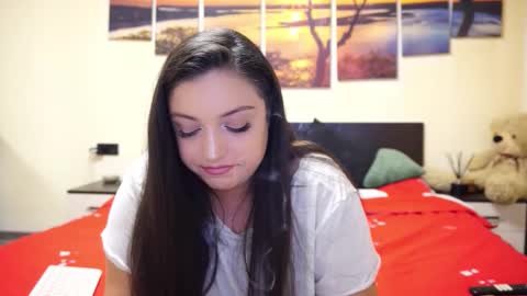 Adellineee online show from 10/07/25, 09:45