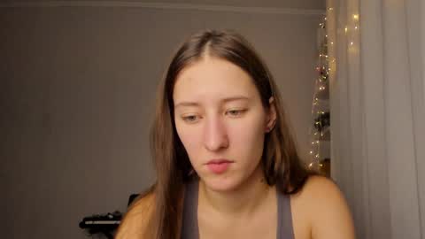 Snapshot of adellqueen chatting on 12/12/24, 10:31 Adell online show from 12/12/24, 10:31