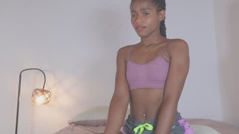  instragram adelyn 111 online show from 01/10/25, 06:09