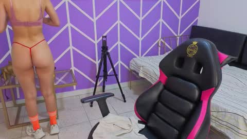 Adhara online show from 03/04/26, 01:06