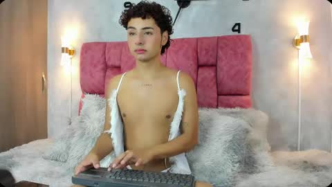          online show from 06/01/26, 11:12