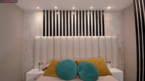 Snapshot of adharadonnet chatting on 01/09/25, 03:26 Adhara online show from 01/09/25, 03:26