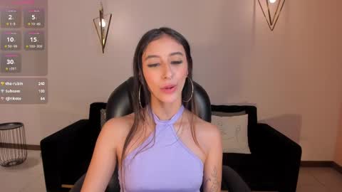 Snapshot of adharadonnet chatting on 02/28/25, 09:25 Adhara online show from 02/28/25, 09:25