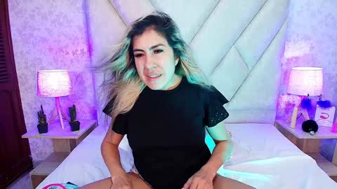 AdharaSmithh online show from 02/02/25, 08:30