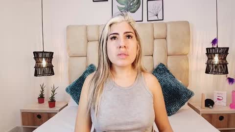 AdharaSmithh online show from 02/09/25, 02:06