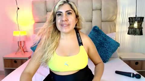 AdharaSmithh online show from 11/10/25, 07:35