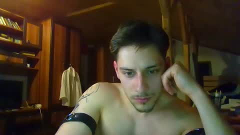 Snapshot of adi151943 chatting on 03/26/26, 08:03 JayHunter online show from 03/26/26, 08:03