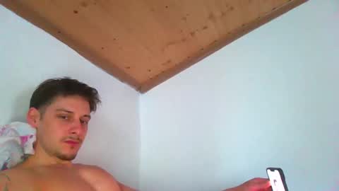 Snapshot of adi151943 chatting on 04/05/26, 10:45 JayHunter online show from 04/05/26, 10:45