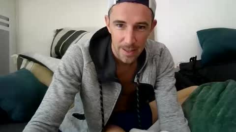 adibou13 online show from 02/23/26, 01:19