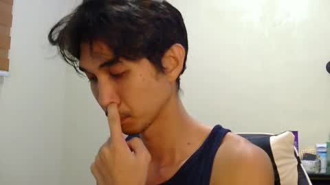 Snapshot of adios_amigo chatting on 05/14/26, 01:29 Amigo online show from 05/14/26, 01:29