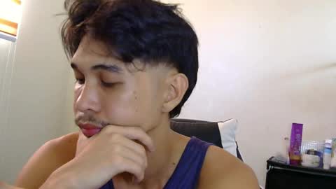 Snapshot of adios_amigo chatting on 05/19/26, 02:18 Amigo online show from 05/19/26, 02:18