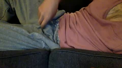 Snapshot of adipoli710 chatting on 02/26/25, 03:08 horny kinky daddy online show from 02/26/25, 03:08