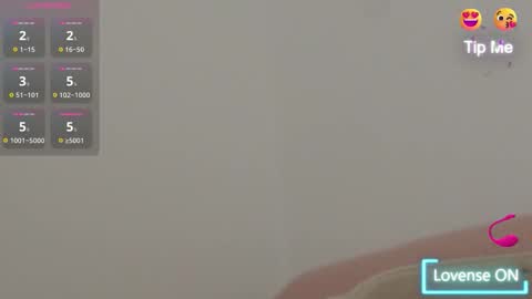 Adisson Fox online show from 12/16/25, 07:24