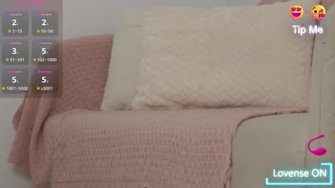 Adisson Fox online show from 12/18/25, 07:14