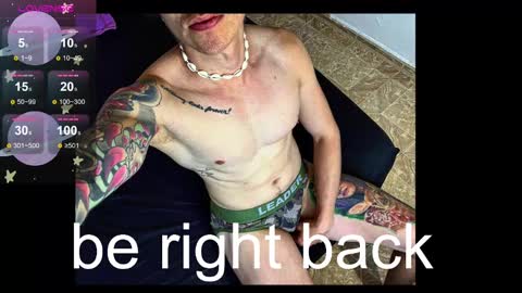 Snapshot of adler800354 chatting on 01/18/25, 03:49 adler online show from 01/18/25, 03:49