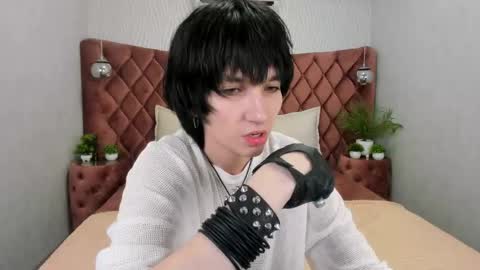 Snapshot of adonbev chatting on 06/07/26, 06:28 adonbev online show from 06/07/26, 06:28