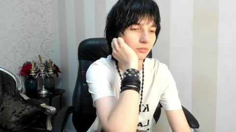 Snapshot of adonbev chatting on 06/10/26, 06:34 adonbev online show from 06/10/26, 06:34