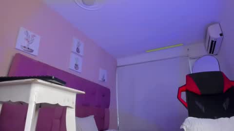 adonis_hot_xx online show from 10/02/25, 08:49