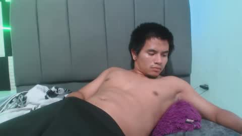 adonis_latin_19 online show from 04/15/26, 07:37