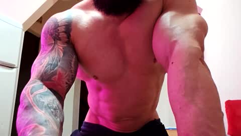 Snapshot of adonis_msc chatting on 09/09/25, 09:20 Adonis online show from 09/09/25, 09:20