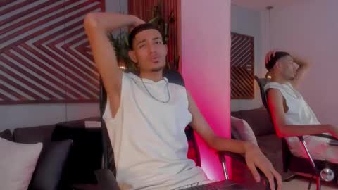 adonis_wb online show from 09/12/25, 07:58