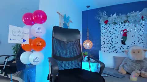 adonis_wb online show from 11/28/25, 10:01