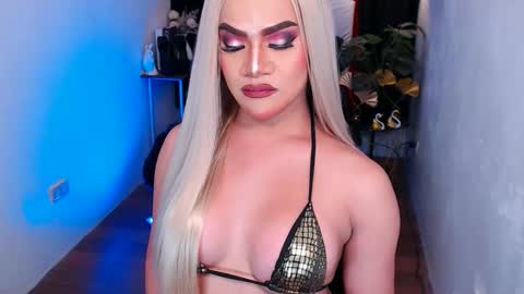 adorable_andrea online show from 12/08/24, 06:50