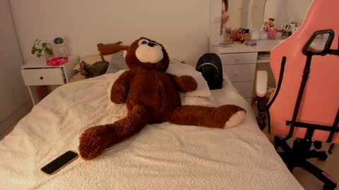 Kattt online show from 04/11/26, 06:56