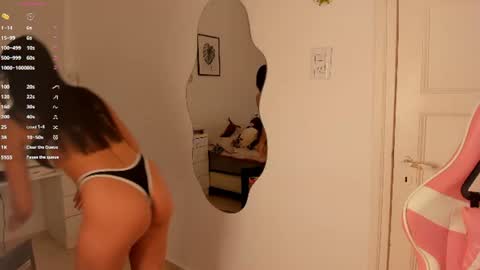 Snapshot of adorablekat29 chatting on 07/12/26, 04:53 Kattt online show from 07/12/26, 04:53
