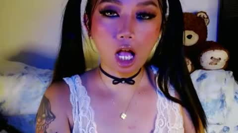 jasmine online show from 04/25/26, 01:52