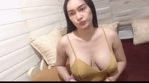 Snapshot of adorabletrans69 chatting on 12/25/24, 05:58 Princess BLanca online show from 12/25/24, 05:58