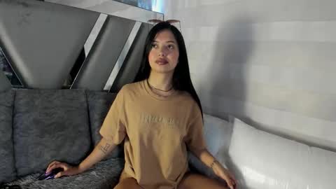 Stormi online show from 03/17/26, 06:00