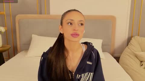 adoracortes online show from 03/19/26, 05:00