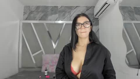 Adoraht online show from 06/13/26, 02:04
