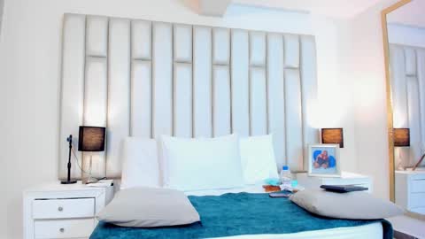 ANDREA PEREZ online show from 02/12/25, 02:43