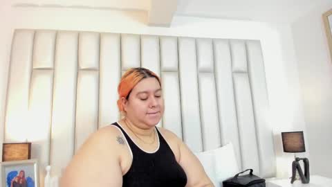 ANDREA PEREZ online show from 10/22/25, 11:43