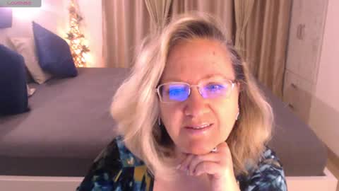 Cryna online show from 01/14/25, 05:40