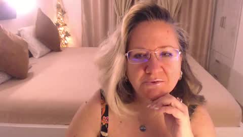 Cryna online show from 01/28/25, 05:00