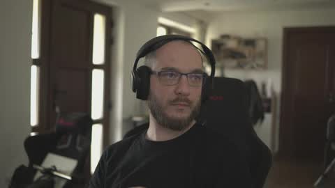 W36 online show from 04/03/26, 07:28