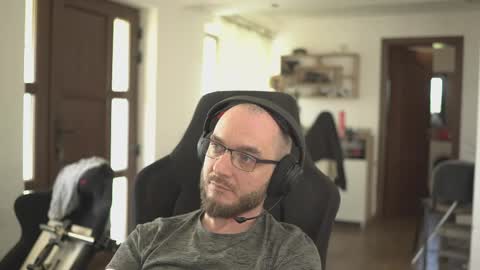 W36 online show from 04/27/26, 08:56