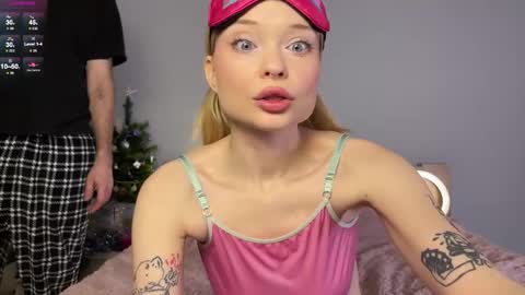 Snapshot of adrenaline_lush chatting on 01/18/26, 10:24 Dorothy Mayfield online show from 01/18/26, 10:24