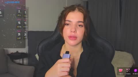 Adriana online show from 10/08/25, 09:23